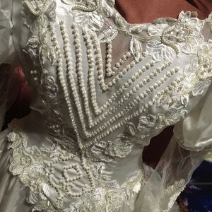 Vintage wedding dress